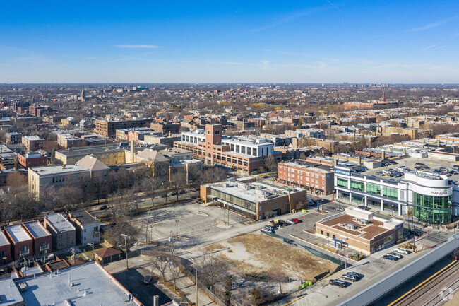 Aerial Photo - 1900 W Lawrence Ave