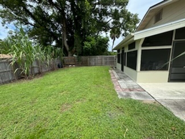 Building Photo - 3 Bedroom, 3 bathroom In Winter Park ... b...