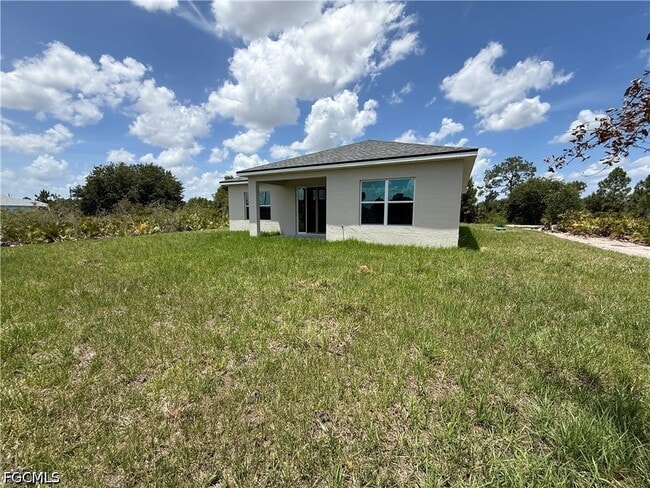 Building Photo - 4626 Ida Ave N
