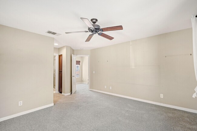Building Photo - 52178 Rosewood Ln