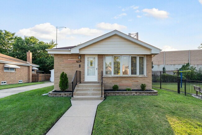 Primary Photo - 5146 Michigan Ave