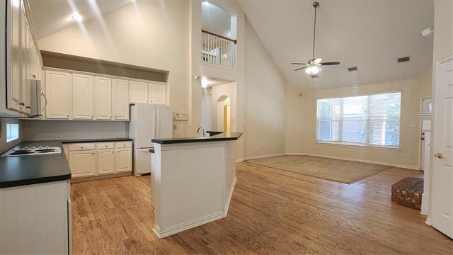 Building Photo - 329 Parkhurst Ln