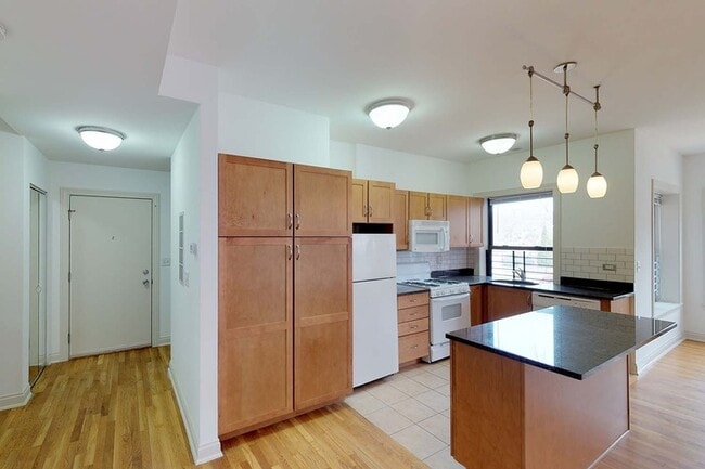 Floorplan - 5400-5408 S. Ingleside Avenue