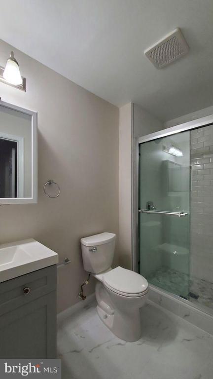 Building Photo - 18308 Streamside Dr