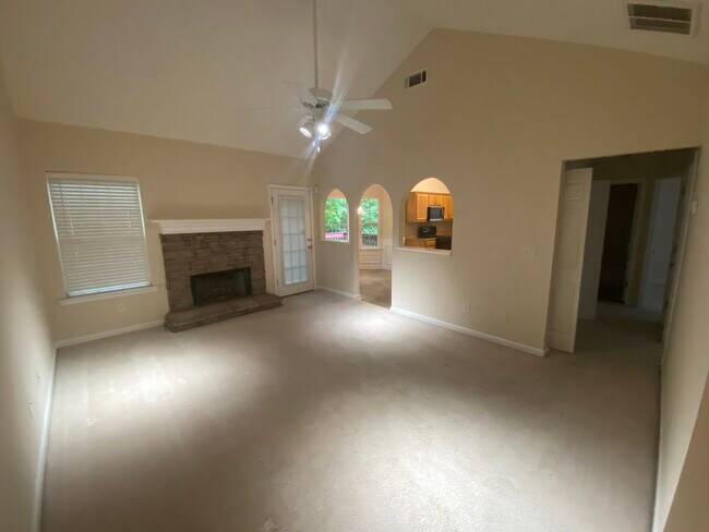 Building Photo - 1224 Blazing Rdg W