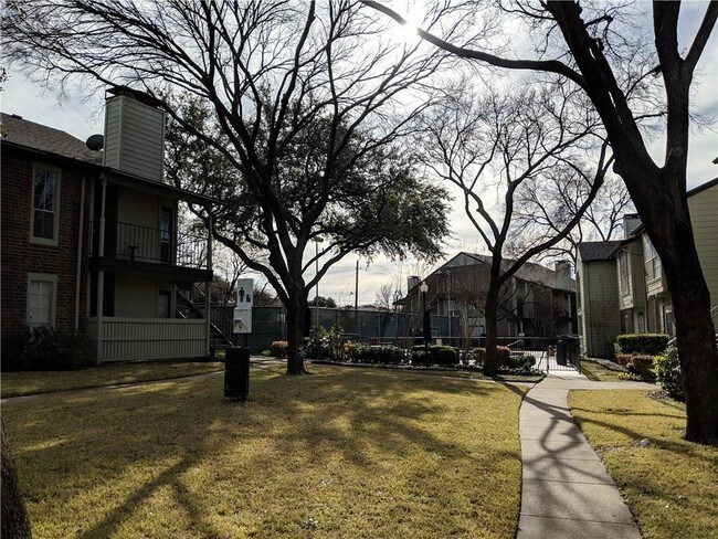 Building Photo - 5981 Arapaho Rd