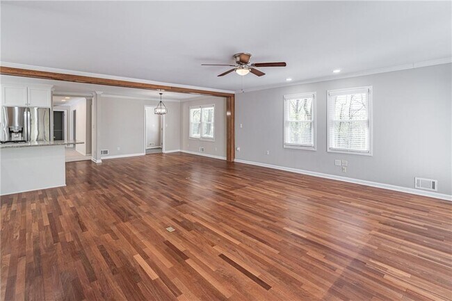 Building Photo - 4571 Huntridge Dr