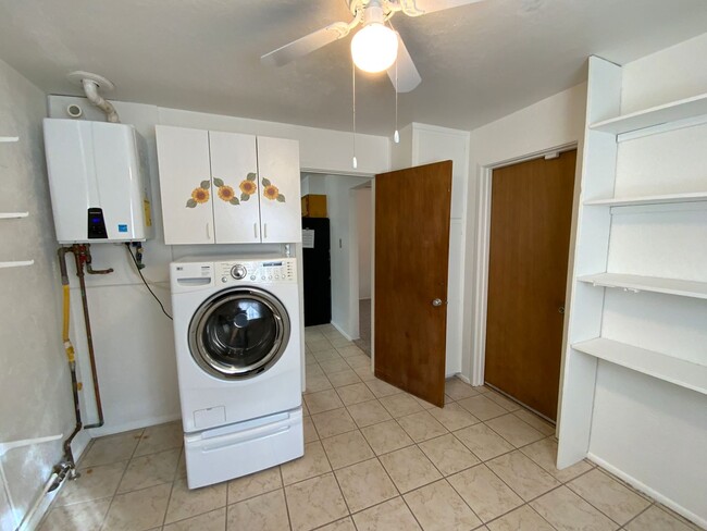 Building Photo - 3 Bedroom Single Story Home Available Near Eubank Blvd NE & Indian School Rd NE!