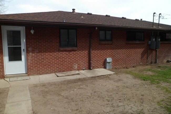 Building Photo - 2 bedroom, 1 bathroom home in Wheat Ridge ...