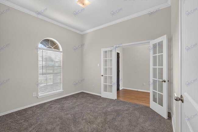 Building Photo - 324 Greenhaven Dr
