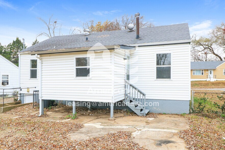 Building Photo - 6818 Eisele St