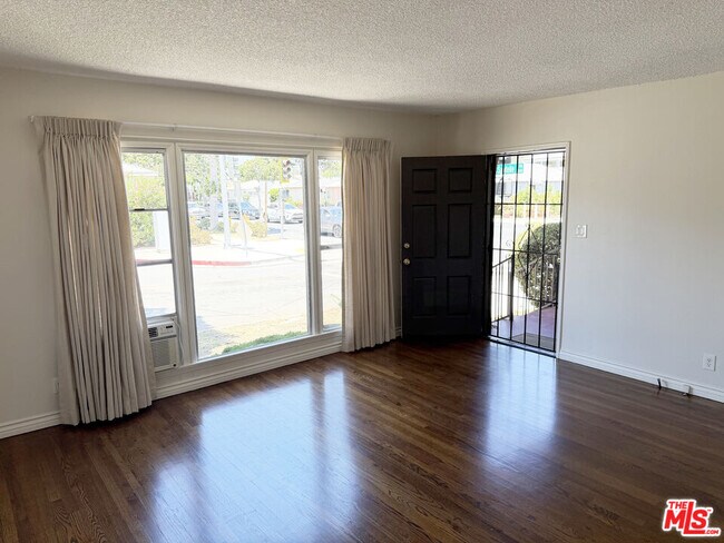 Building Photo - 3901 Sawtelle Blvd