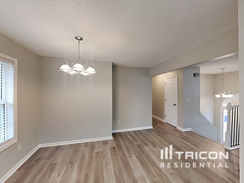 Building Photo - 141 Fairfax Dr