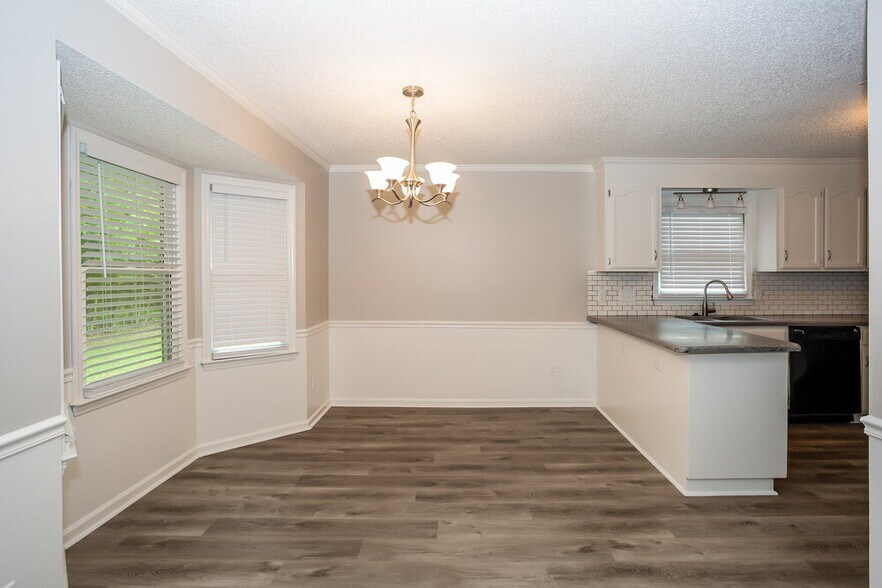 Building Photo - 8731 Hornwood Ct