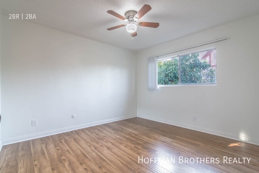 Building Photo - 6069 Saturn St