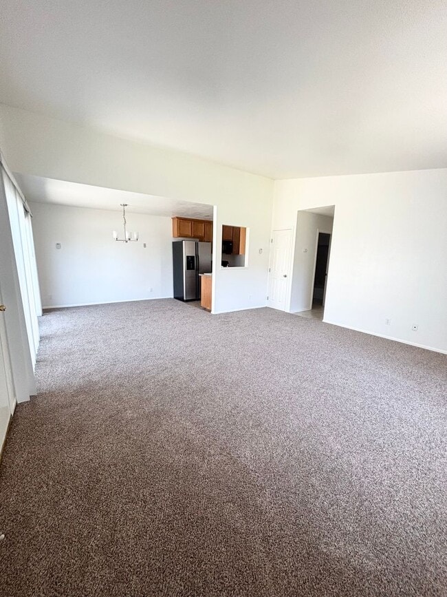 Building Photo - Beautiful Condo in the Village!