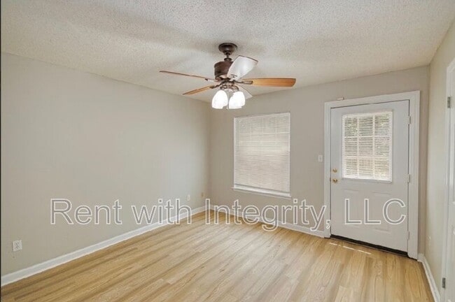Building Photo - 3385 Tansey Ct
