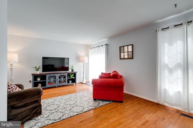 Building Photo - 9013 Kerrydale Ct