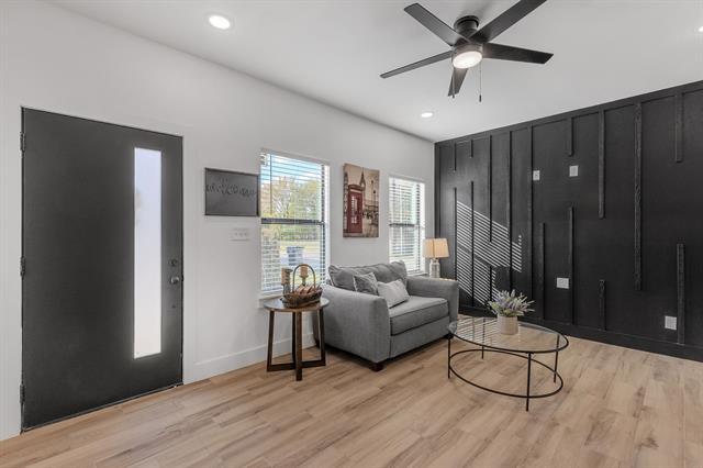 Building Photo - 2111 Wright St