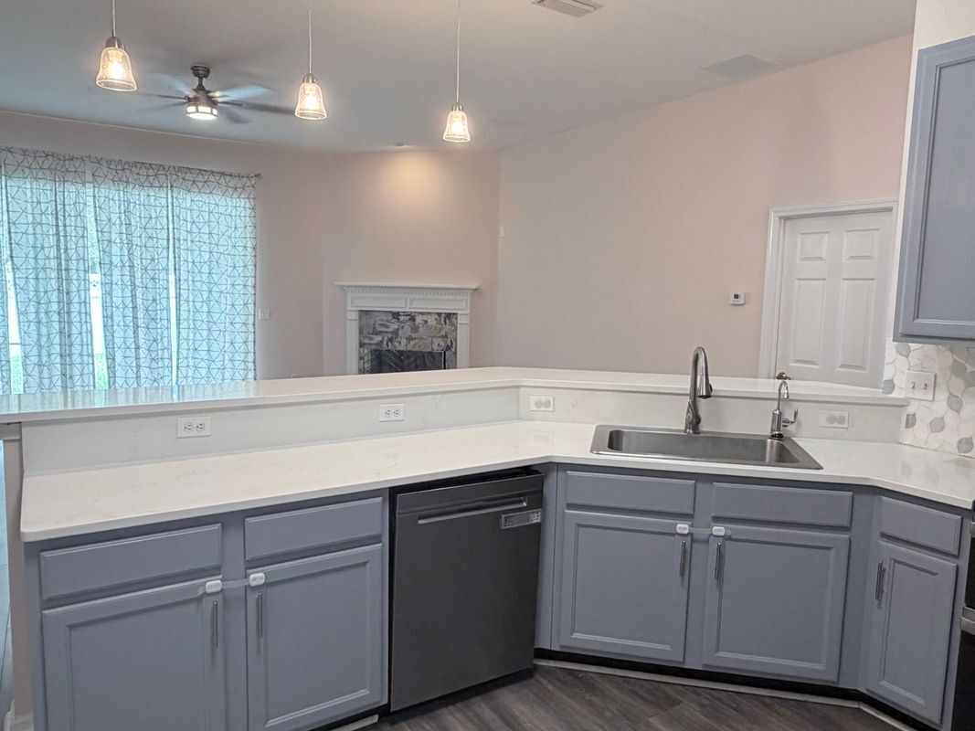Building Photo - 3515 Laurel Mill Dr
