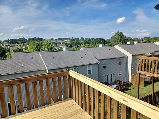 Building Photo - 365 Tall Oak Blvd NW