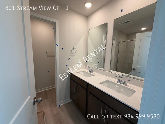 Building Photo - 801 Stream View Ct-1