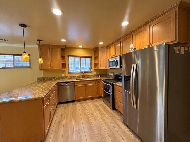 Building Photo - Beautiful Single-Story Gem in Vacaville!