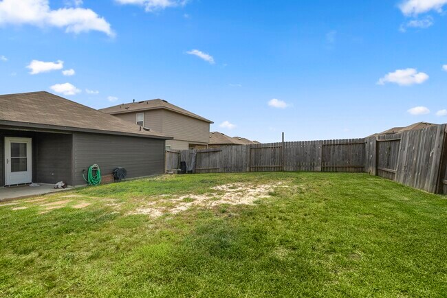 Building Photo - 5451 Tuscany Hills Ln