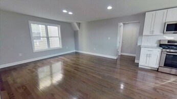 Building Photo - 15 Leedsville St