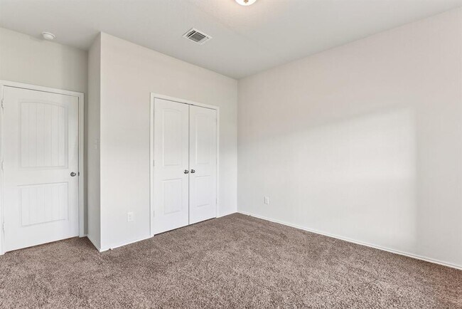Building Photo - 133 Nathaniel Dr