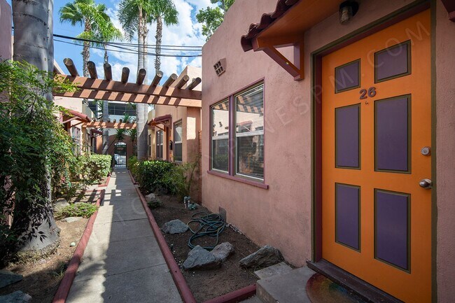 Primary Photo - *OPEN HOUSE: 6/21 9:30-10:30AM* 1BR Betwee...