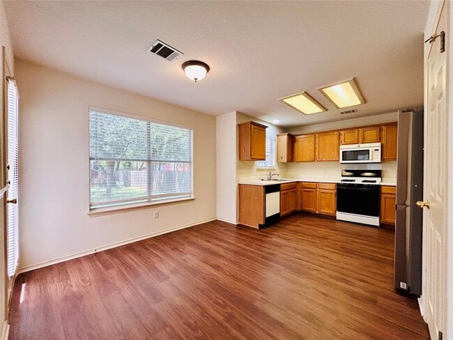 Building Photo - 2909 Lagerway Cove