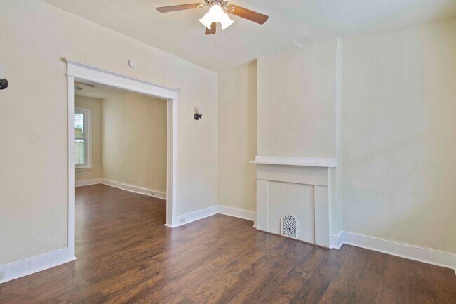 Building Photo - Germantown Home Available Now
