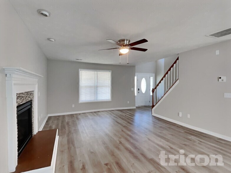 Primary Photo - 200 Lattimore Rd