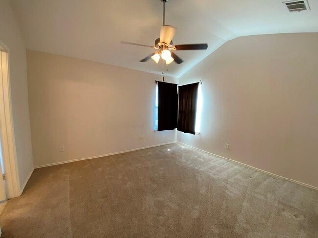Building Photo - 145 Strawn