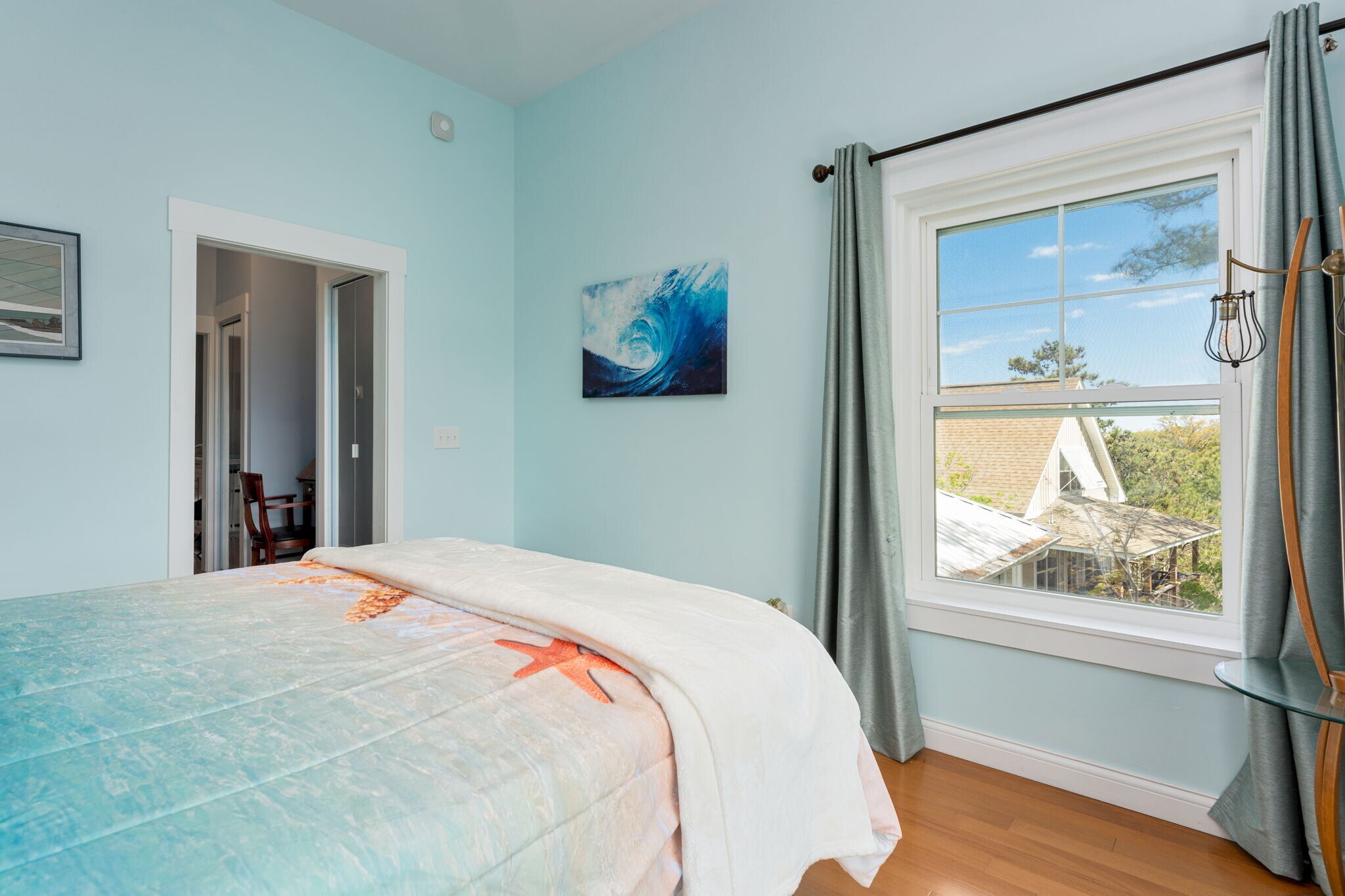 Building Photo - 211 Lewis Dr