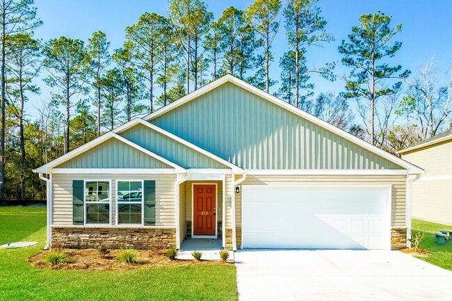 Building Photo - 672 Savanac St SE