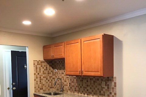 Building Photo - 16 Pine Cluster Cir