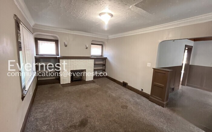Building Photo - 12110 Lenacrave Ave