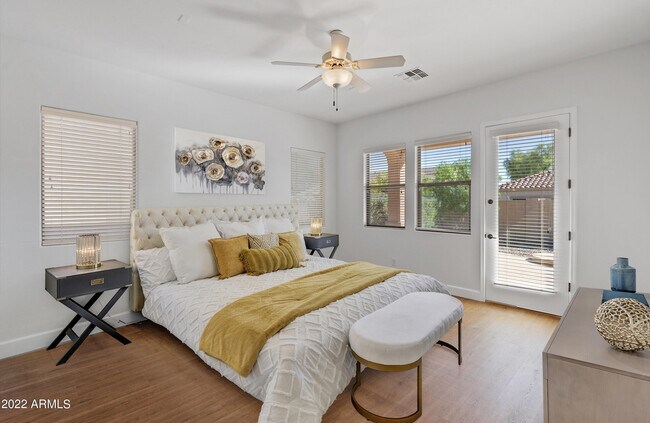 Building Photo - 2413 W Sienna Bouquet Pl