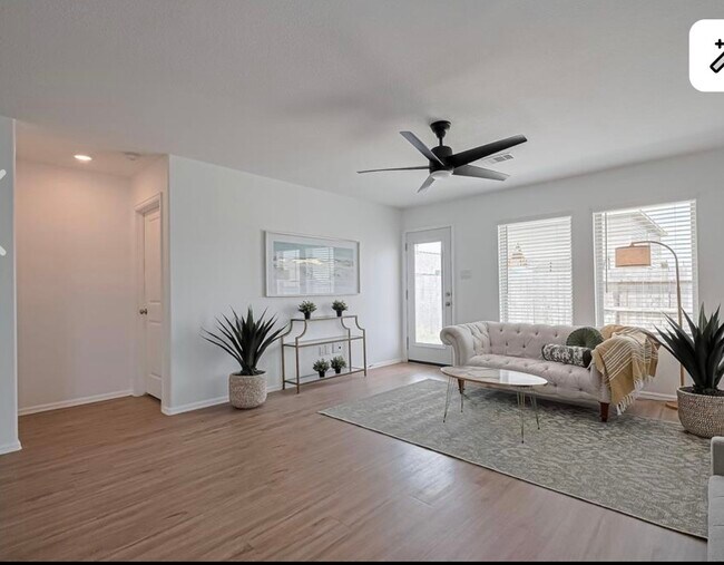 Building Photo - 27002 Euphonia Grn Ln