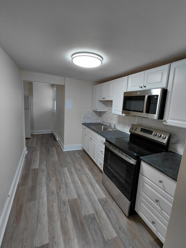 Building Photo - South Main Apartments