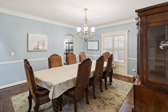 Building Photo - 4 Bedroom + Bonus Room & Office with Gorgeous Pool