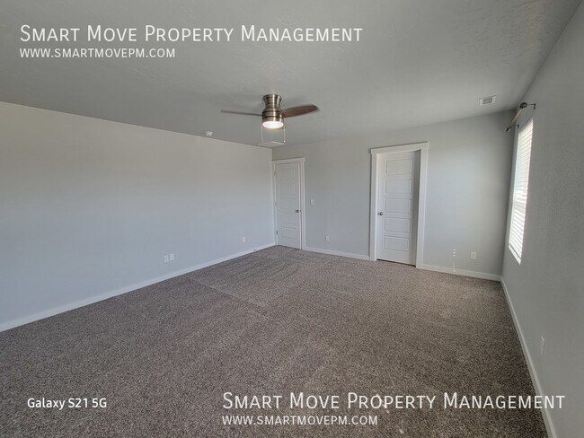 Building Photo - 6322 N Seacliff Ave