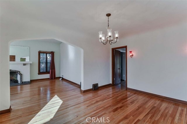 Building Photo - 941 E Stocker St