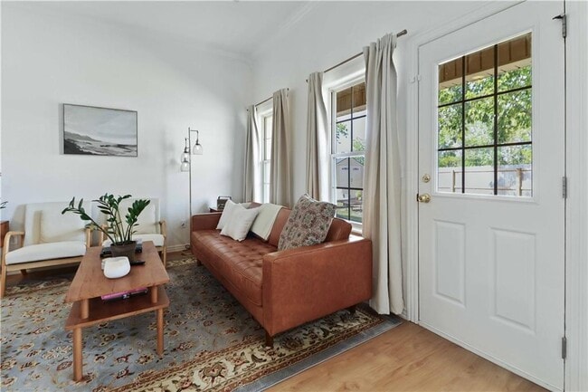 Building Photo - 3000 SW Wentworth Ave