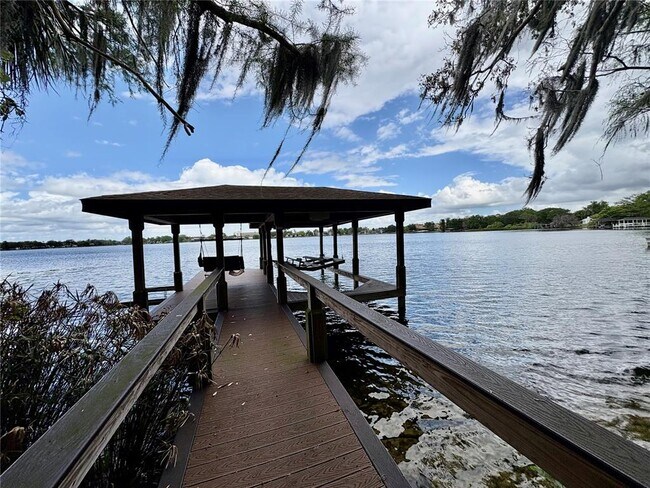 Building Photo - 438 Lakeview Ave