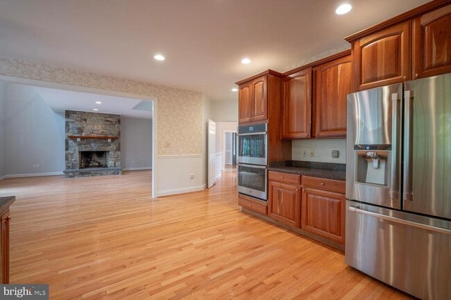 Building Photo - 119 E Jefferson St