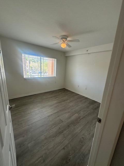 Building Photo - 141 SW Palm Dr