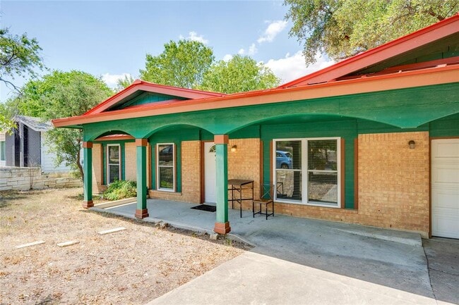 Primary Photo - 8408 Romney Rd